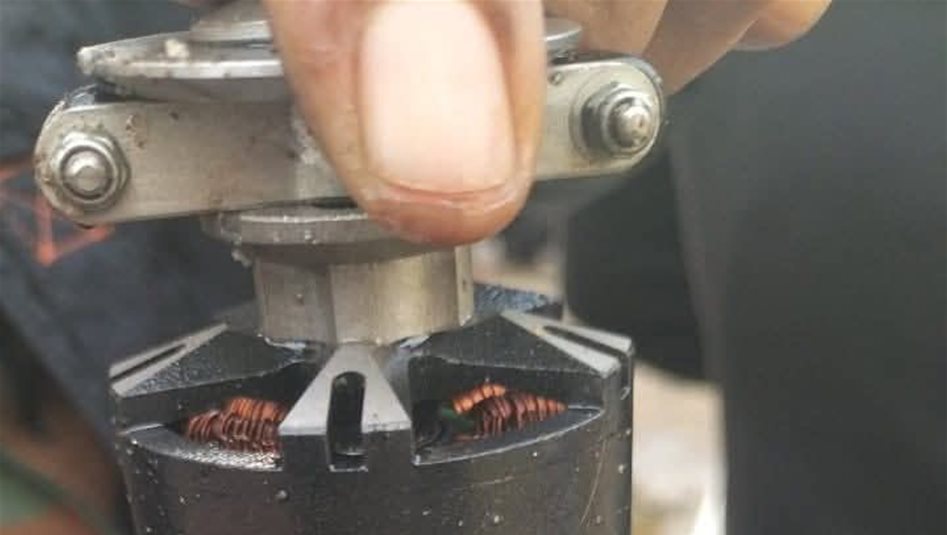 العراق – سقوط طائرة مسيرة في منطقة الدورة جنوب بغداد (صور)