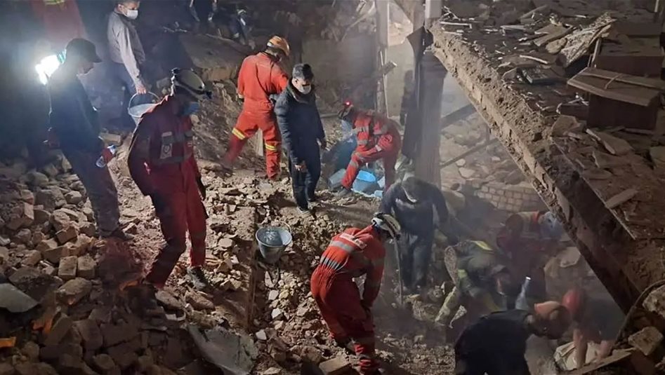 إعلام إيراني: استشهاد 6 أشخاص في هجوم استهدف مدينة قم