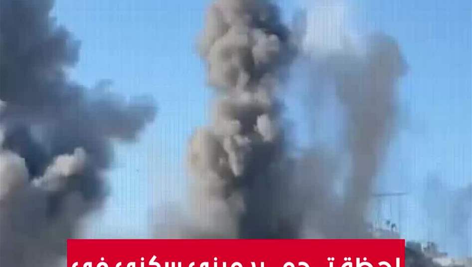 لحظة تدمير مبنى سكني في الضاحية الجنوبية لبيروت