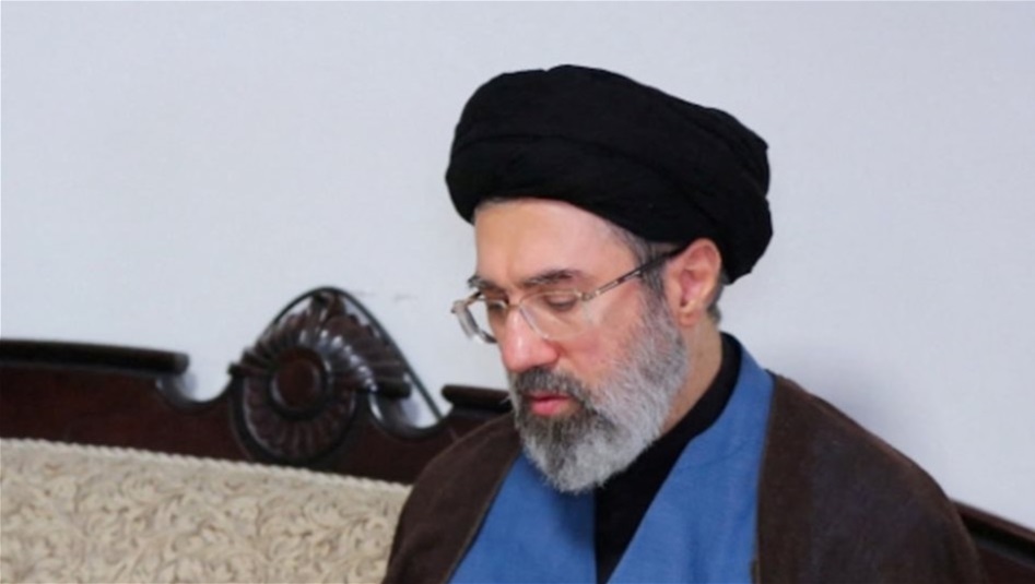 حقيقة نقل خامنئي إلى روسيا