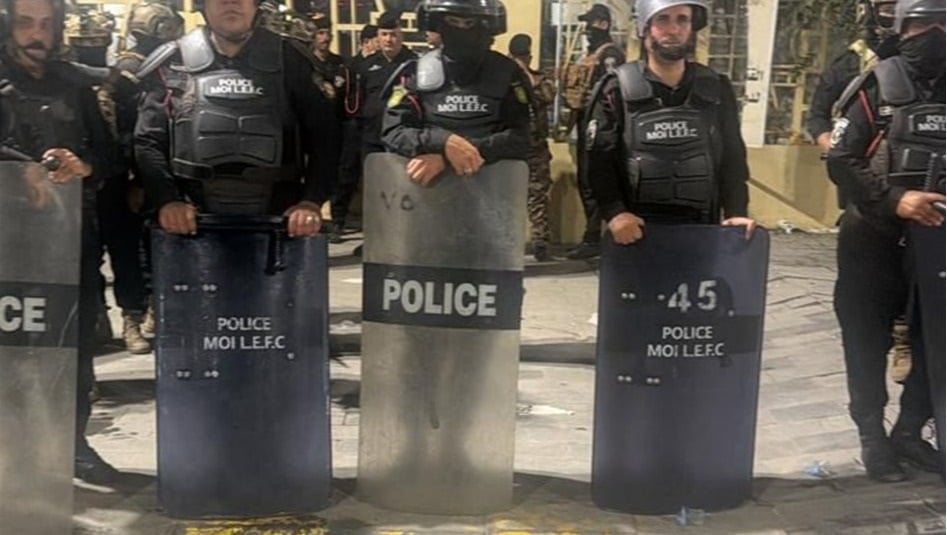 انسحاب محتجين من أمام القنصلية الكويتية في البصرة 