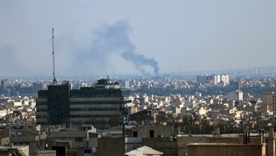 تفعيل الدفاعات الجوية في عدد من المدن الإيرانية وسماع دوي انفجار في أصفهان