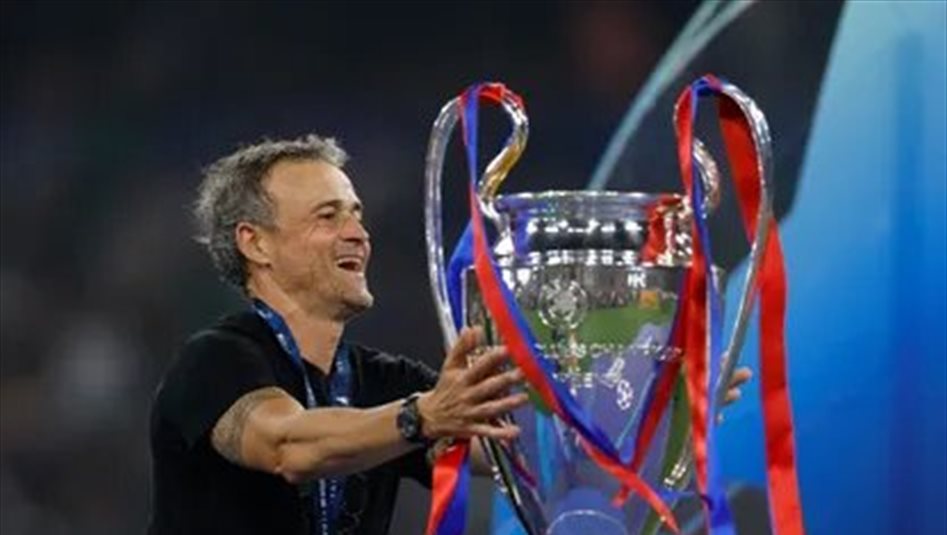 باريس يعرض على إنريكي لقب “أغلى مدرب بالعالم”