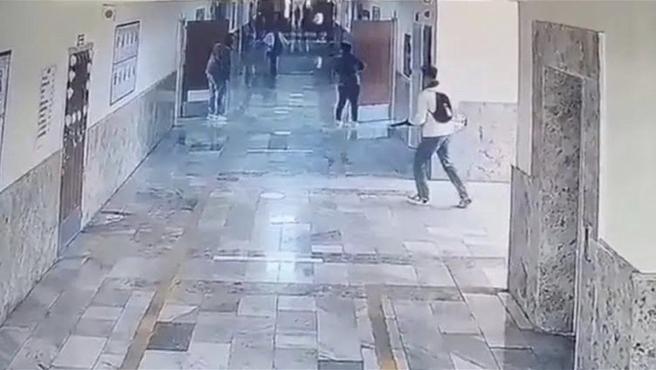 تركيا.. مقتل واصابة 24 شخصاً بإطلاق نار داخل مدرسة