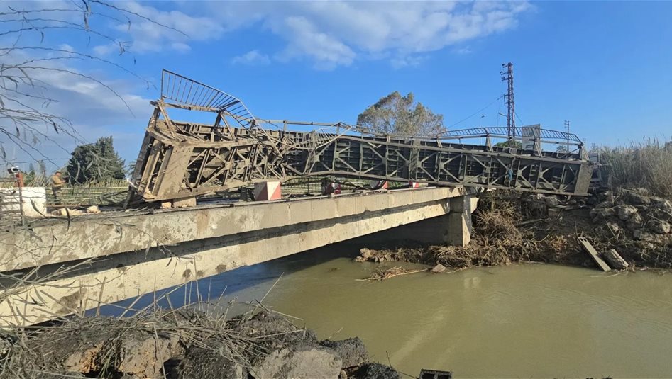 إسرائيل تدمر آخر جسر يربط جنوب لبنان ببقية البلاد