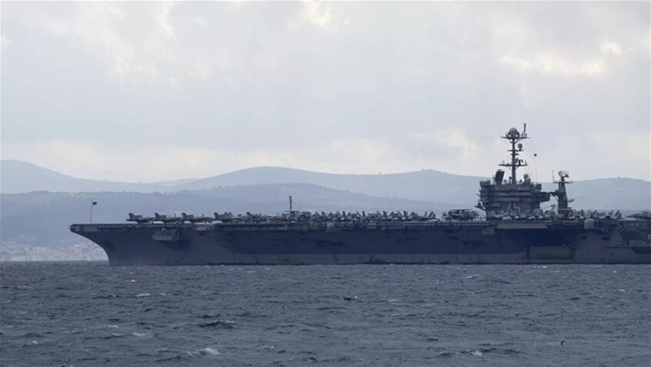 إصابة 3 بحارة بحريق على متن حاملة طائرات امريكية