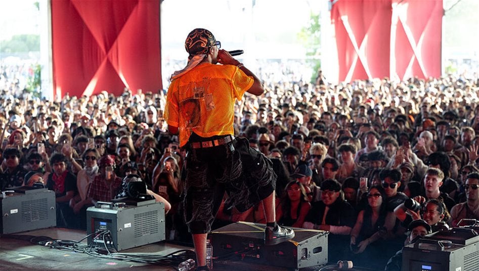 اعتقال فنان شهير بتهمة قتل مراهقة عثر على جثتها مقطعة داخل سيارته