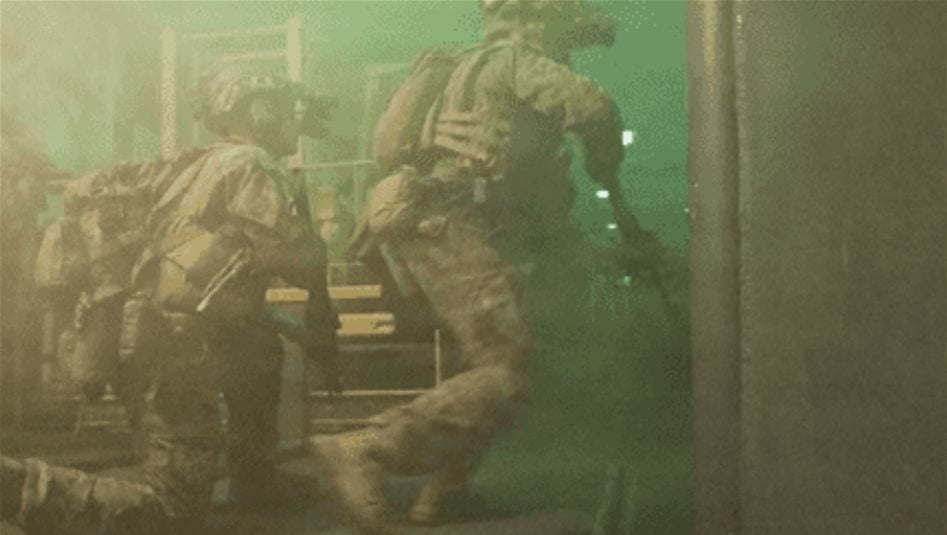 تصعيد في هرمز: واشنطن تستعد لمداهمة ناقلات إيرانية وإطلاق نار على سفن