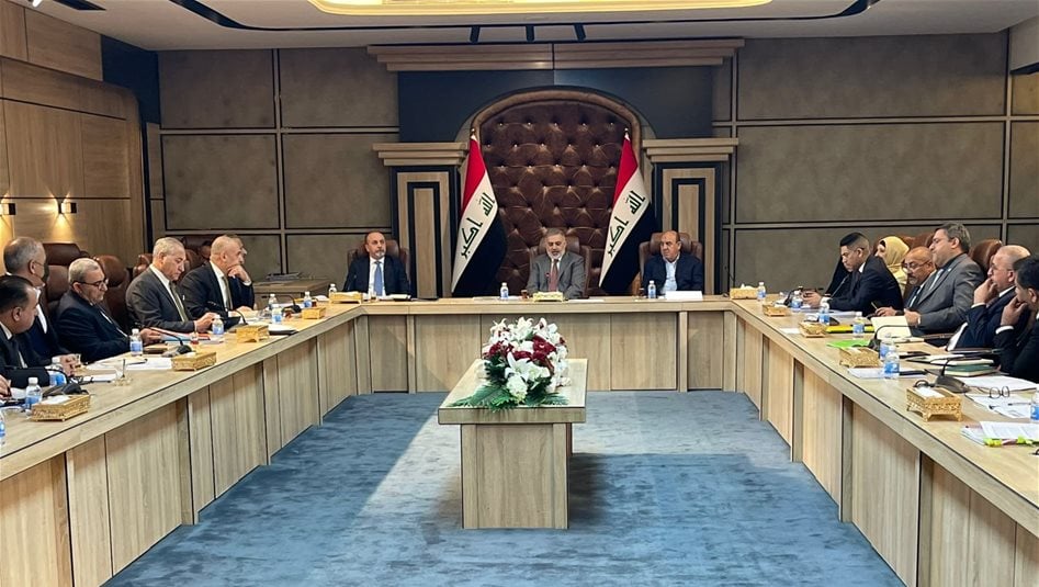 لجنة التحقيق بحادثة تسرب المياه الاسنة الى نهر دجلة تعقد اجتماعها 