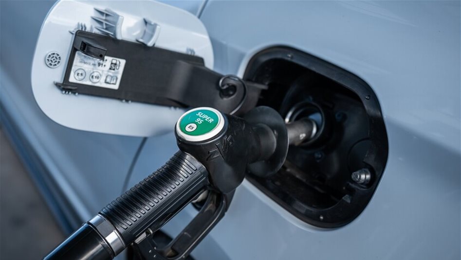 الصين تخفّض أسعار الوقود لأول مرة هذا العام مع تراجع النفط