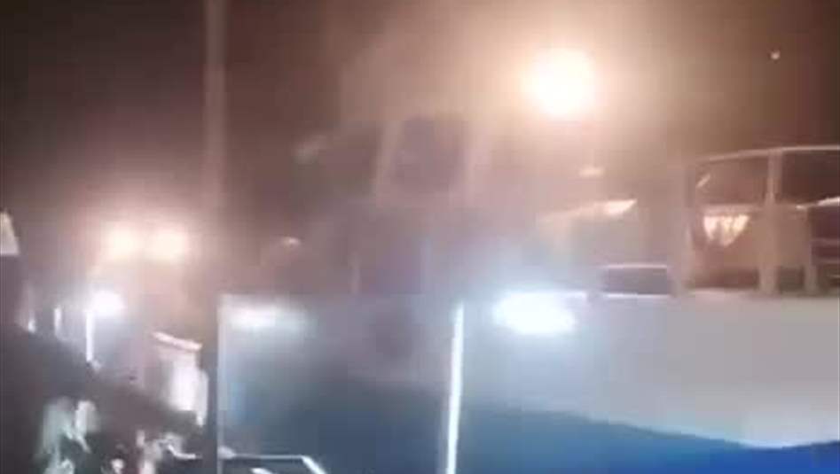 اصطدام زورق بناقلة قرب ميناء البصرة النفطي