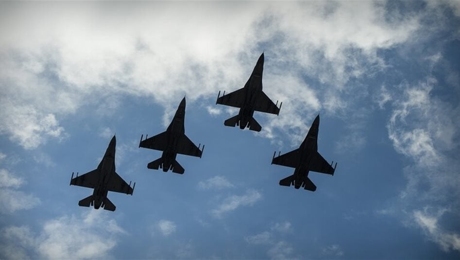 ABD'ye ait yakıt ikmal uçakları Basra Körfezi ve Umman Körfe