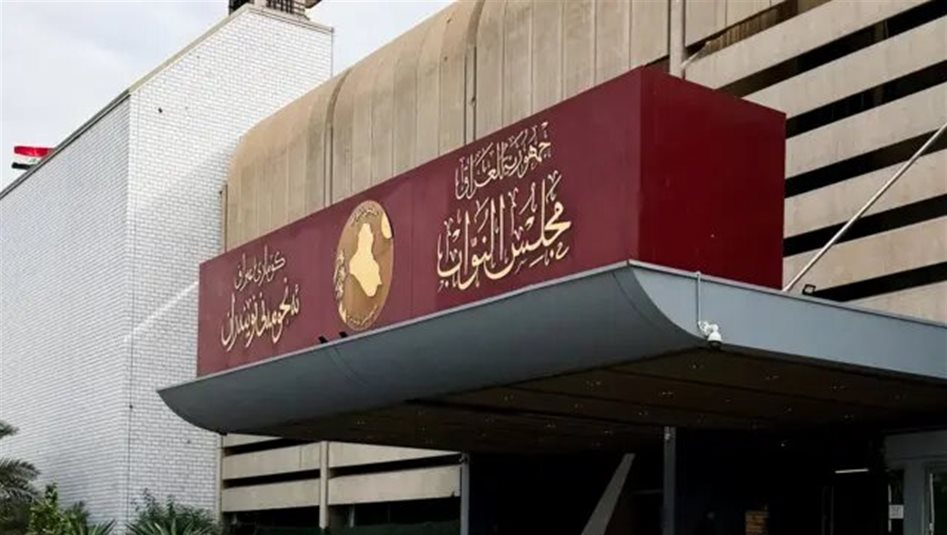 Irak Parlamentosu'nda Güvenlik Zirvesi: Çöldeki Askeri Hareketlilik Mercek Altın