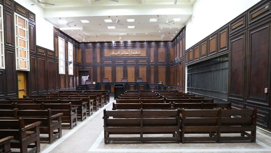 محام يطعن زميله بـ"آلة حادة" داخل المحكمة