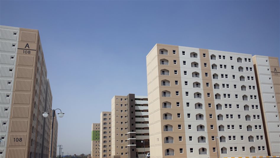 العراق – مأساة وشجاعة في بسماية.. سقوط فتاتين من الطابق الرابع إحداهما تحاول إنقاذ الأخرى العراق – مأساة وشجاعة في بسماية.. سقوط فتاتين من الطابق الرابع إحداهما تحاول إنقاذ الأخرى