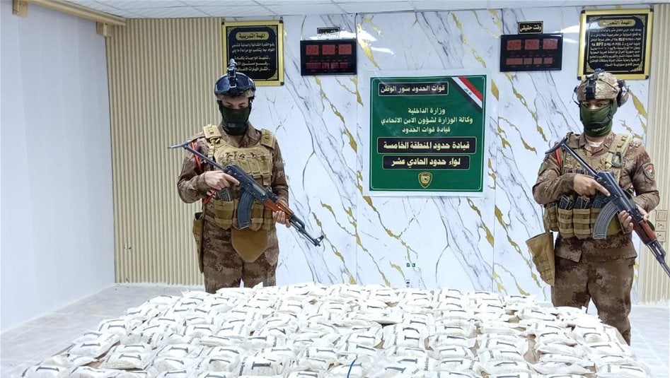 احباط تهريب 325 الف حبة مخدرة إلى العراق عبر "بالونات هوائية"