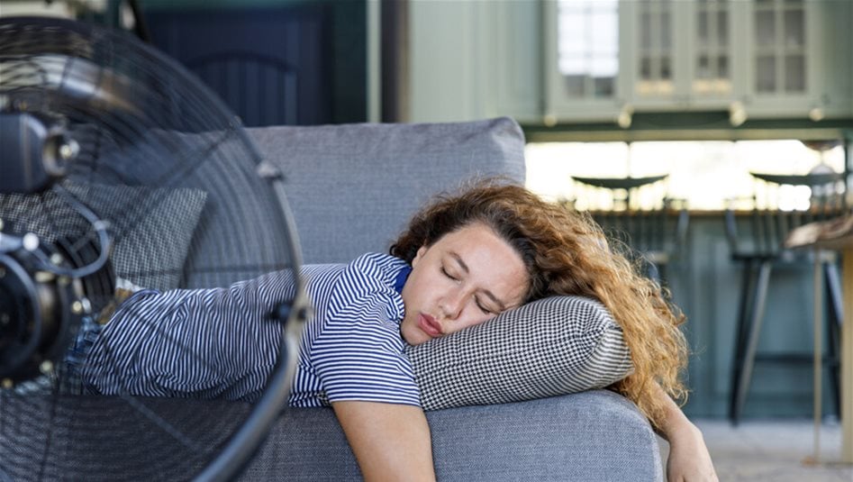 نصائح بسيطة للنوم خلال موجات الحر