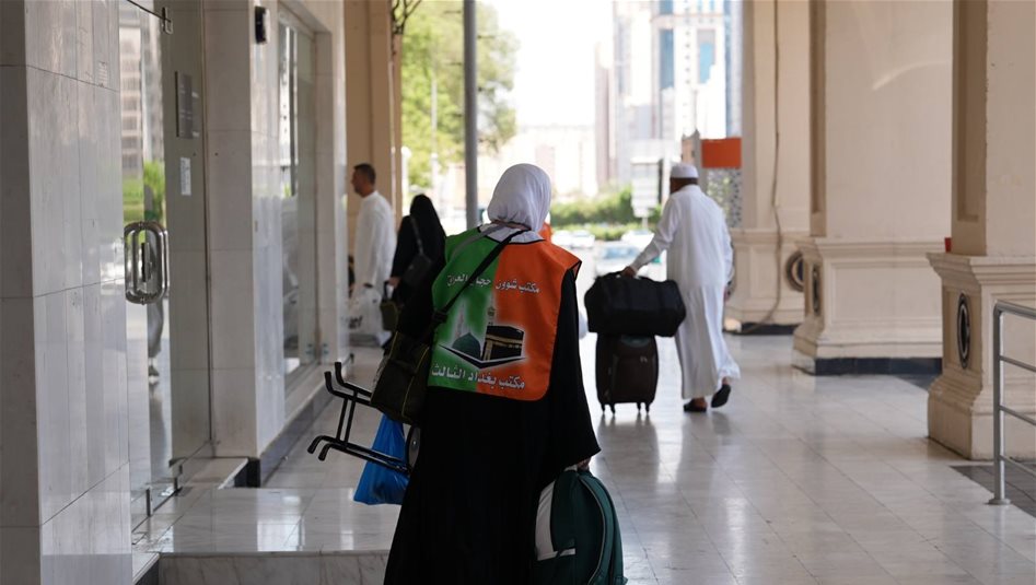 انطلاق التفويج العكسي البري والجوي لحجاج العراق 