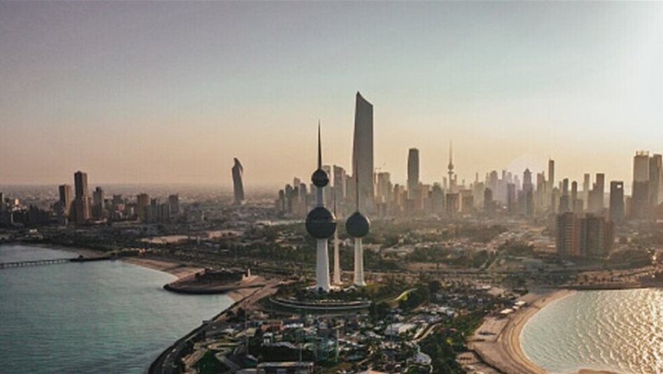 الكويت تعلن التصدي لهجمات صاروخية وطائرات مسيرة