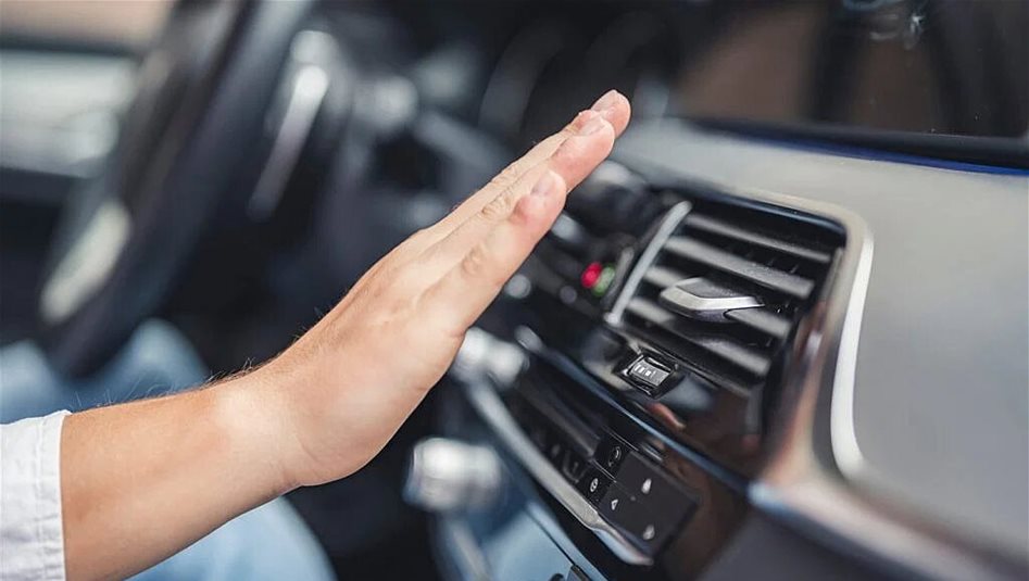 تحذير من "عدو خفي" داخل مكيف السيارة.. لا تهملوا الامر