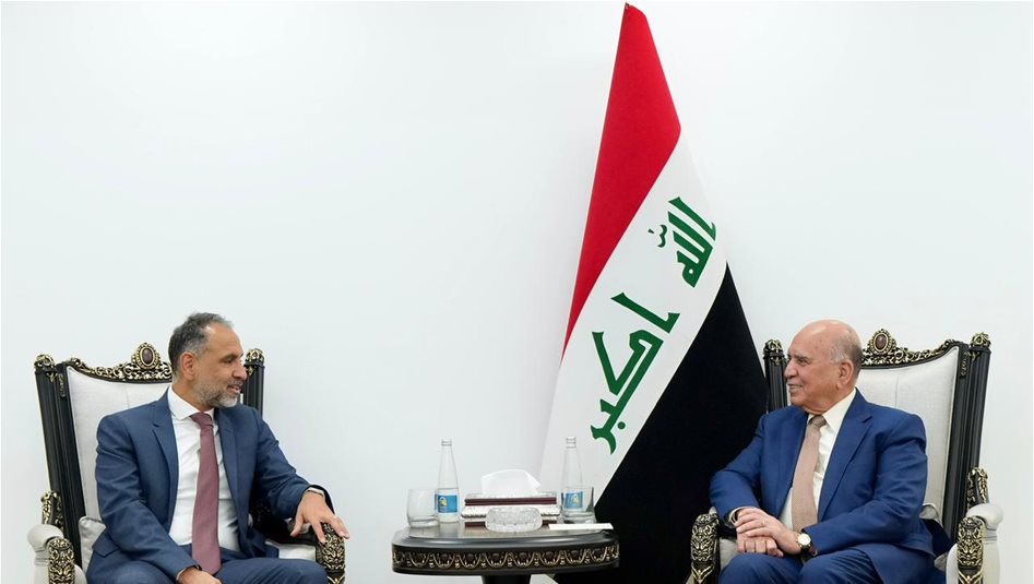 بغداد ولندن تبحثان المستجدات المتعلقة بأمن الملاحة في مضيق هرمز