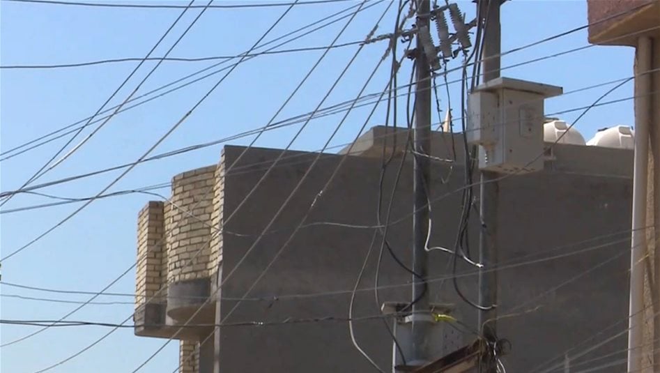 مساومات مقابل نصب محولات الكهرباء.. فيديو