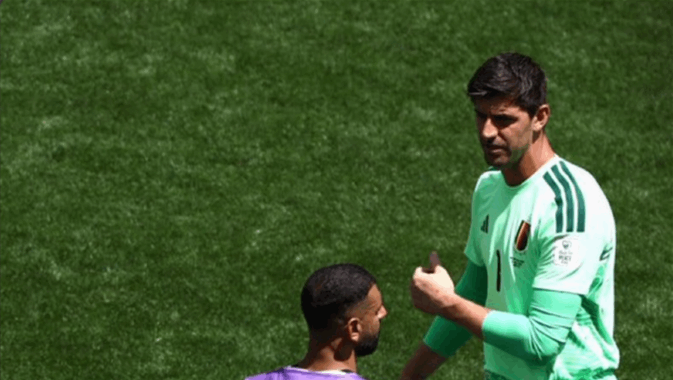 أول لاعب يلمح إلى الاعتزال بعد كأس العالم