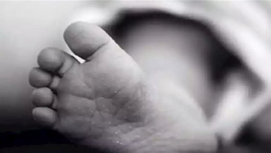 خلال مباراة مصر.. أب يعثر على طفله متوفى بعد نسيانه داخل السيارة‎