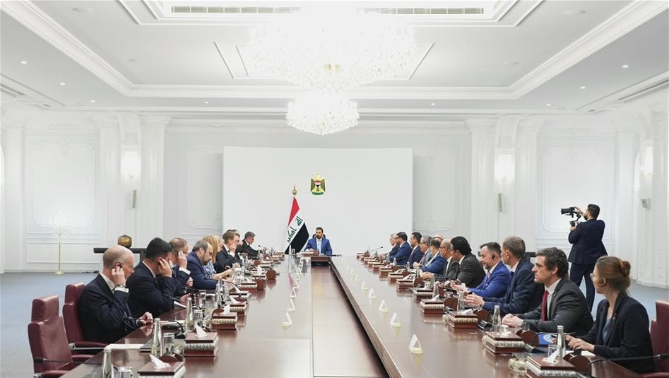 الزيدي لسفراء الاتحاد الأوروبي: مستمرون بمواجهة الفساد.. وحصر السلاح بيد الدولة ليس مجرد شعار