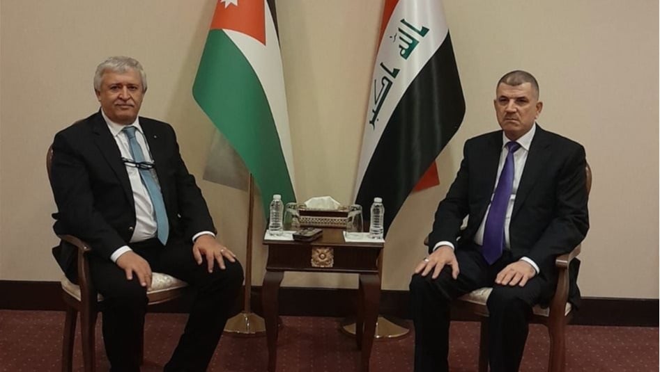 وزيرا النقل العراقي والأردني يبحثان تسهيل حركة نقل البضائع والمسافرين وتعزيز الربط اللوجستي