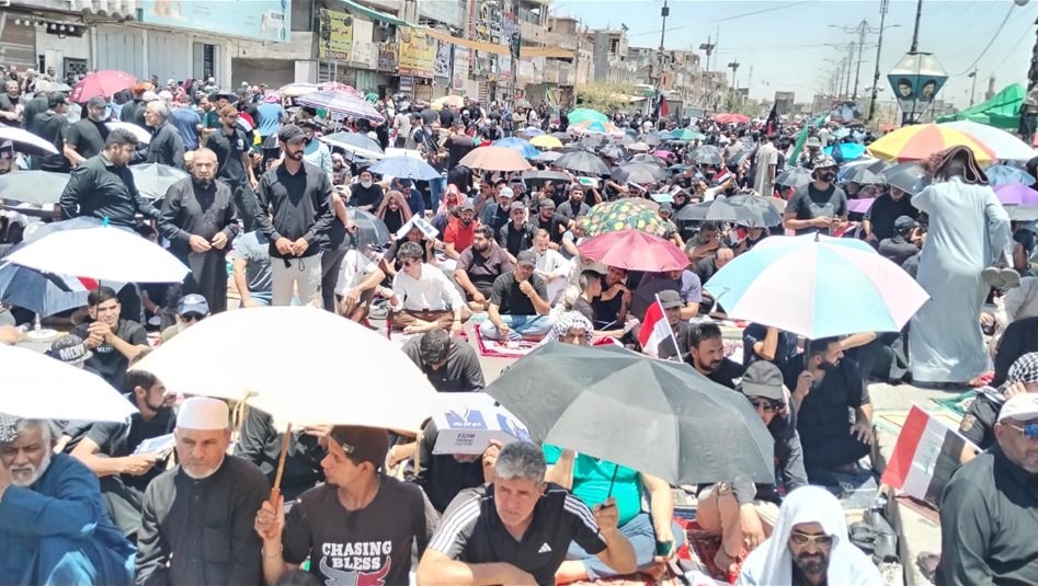 بدعوة من السيد الصدر.. انطلاق وقفة سلمية واسعة دعماً لجهود مكافحة الفساد (صور)