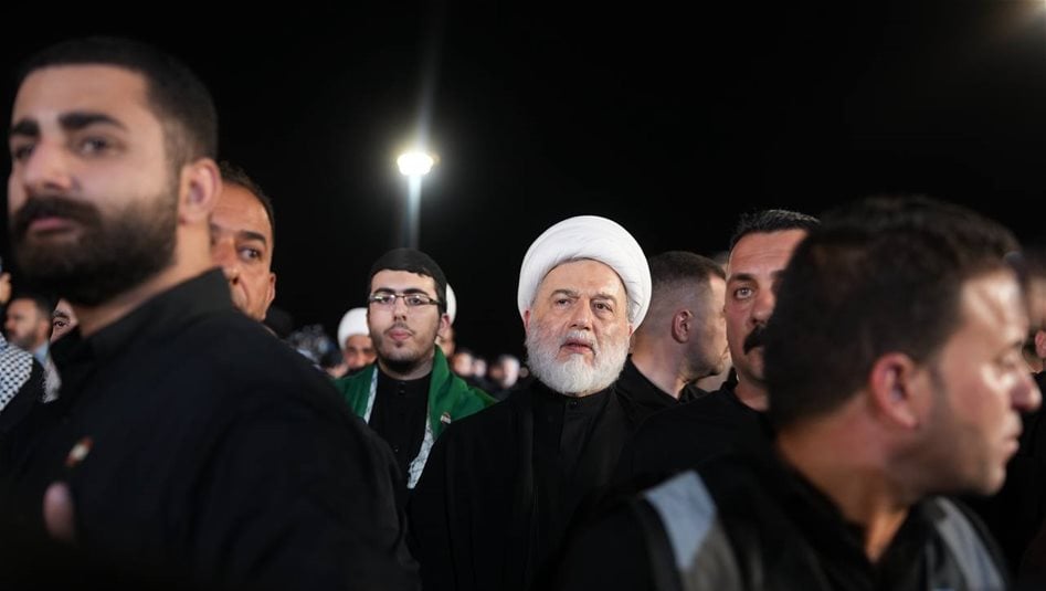 الشيخ حمودي يشارك في استقبال جثمان السيد خامنئي