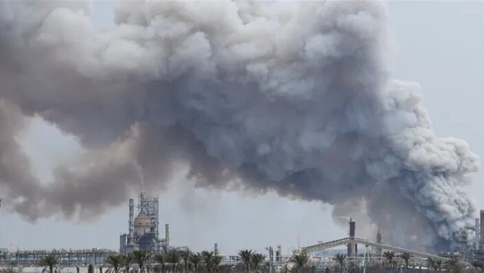 أكسيوس: الجيش الأمريكي شن ضربات على مواقع للحرس الثوري قرب مضيق هرمز