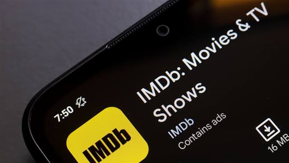 الاتصالات تحظر منصات "المقامرة الإلكترونية" وترفع الحظر عن موقع IMDb