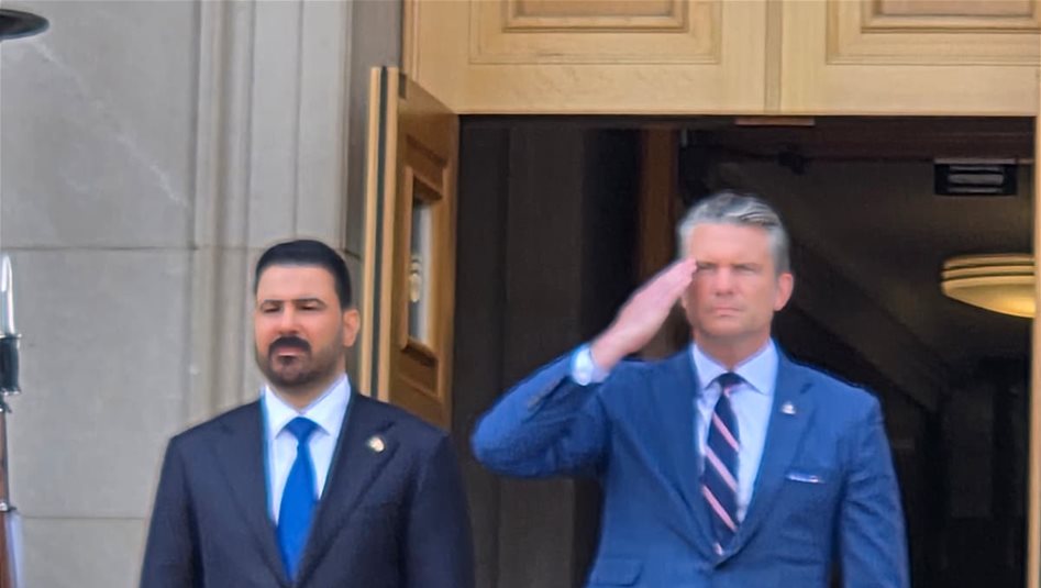 وزير الحرب الأمريكي يستقبل الزيدي في البنتاغون