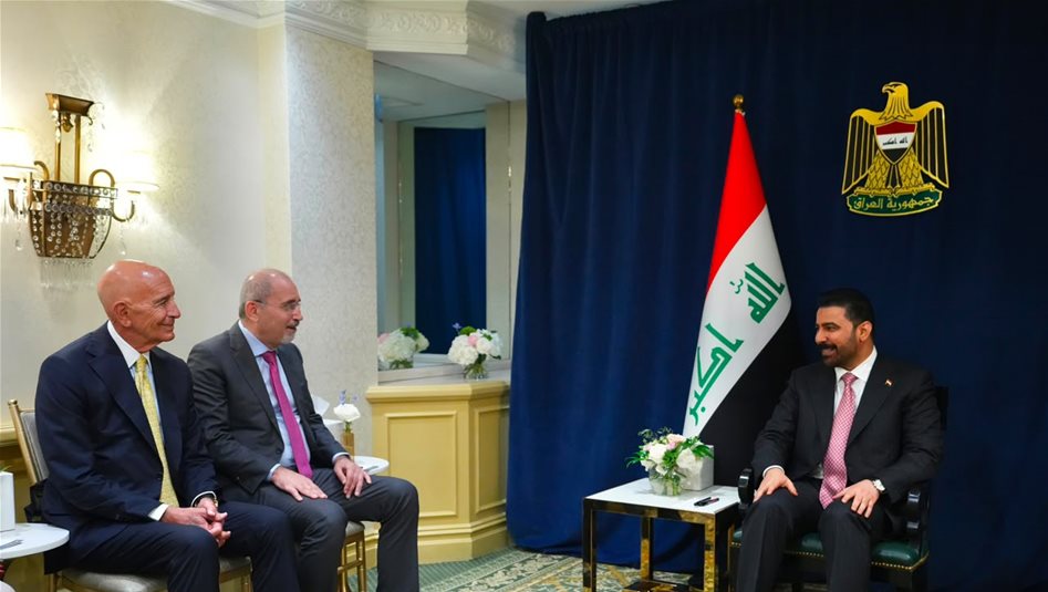 الزيدي يستقبل وزير الخارجية الاردني ويتلقى دعوة لزيارة الاردن