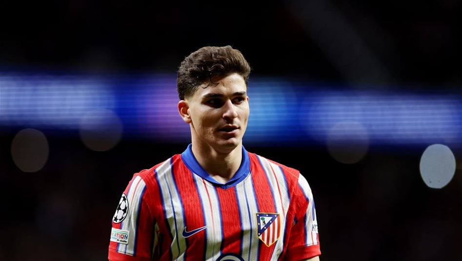 أتلتيكو مدريد يتمسك بألفاريز ويغلق الباب أمام برشلونة