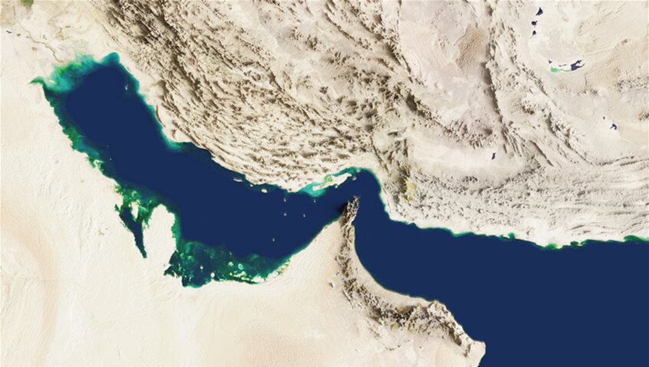 بعد تصاعد الضربات.. تقرير إيراني يرصد أوضاع جزيرة "خارك"