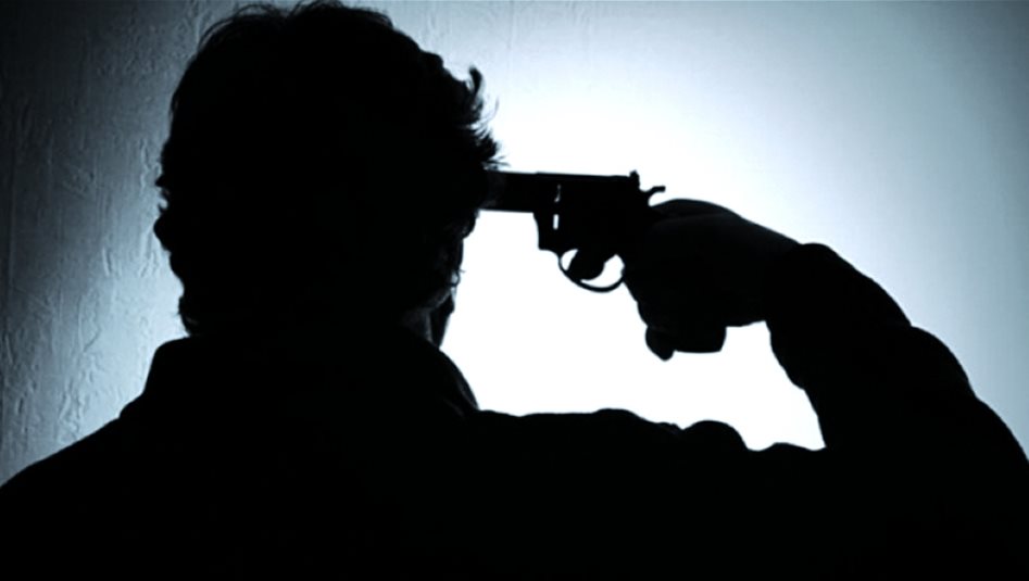 الحالة الثانية خلال اليوم.. منتسب ينهي حياته برصاصة