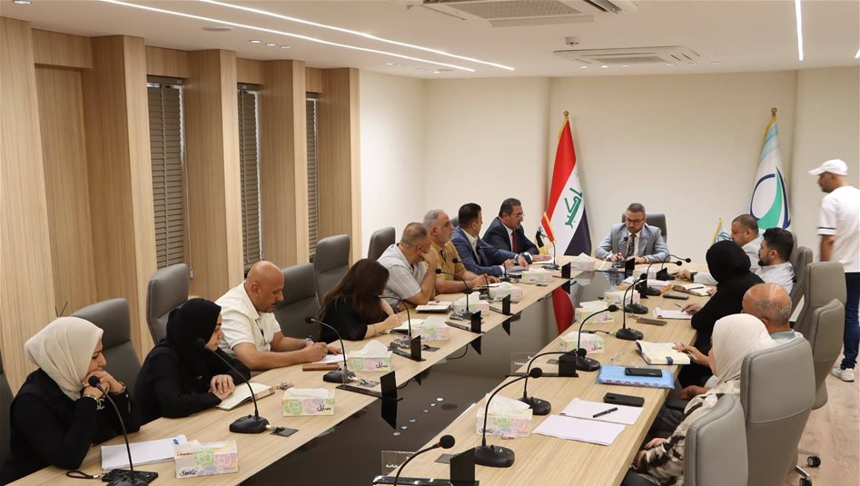 عماد آل ميرزا يترأس اجتماعاً استثنائياً لبحث إنجاز مشاريع المجاري ومعالجة المعوقات