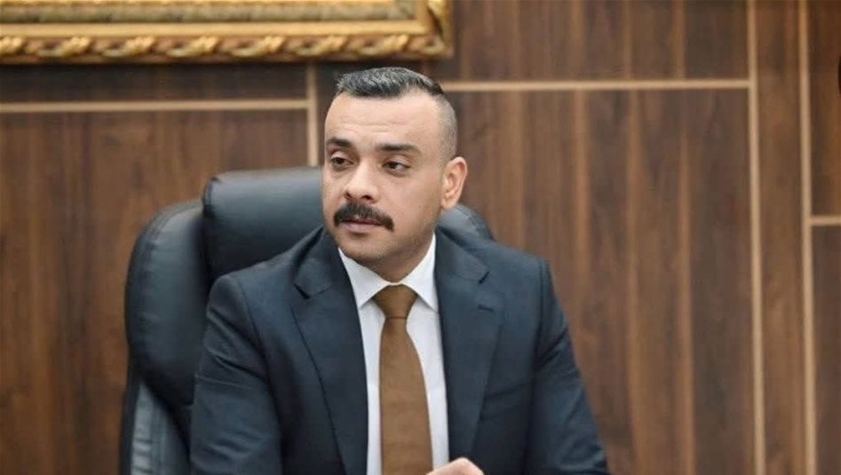 عزل مدير شركة توزيع كهرباء الوسط وعدداً من المسؤولين بتهم تتعلق بمعاملات مزورة