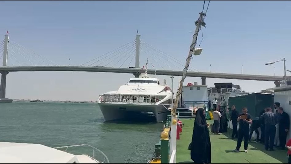 قادمون من إيران.. البصرة تستقبل أول دفعة زائرين بواسطة عبارات مائية