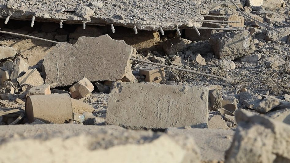 شاهد بالصور.. اثار القصف على مقر عمليات الحشد الشعبي في البصرة