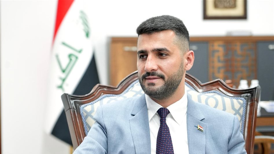 بالوثيقة.. وزير الكهرباء يخاطب المالية لإيقاف استيفاء أقساط القروض من منتسبي الوزارة