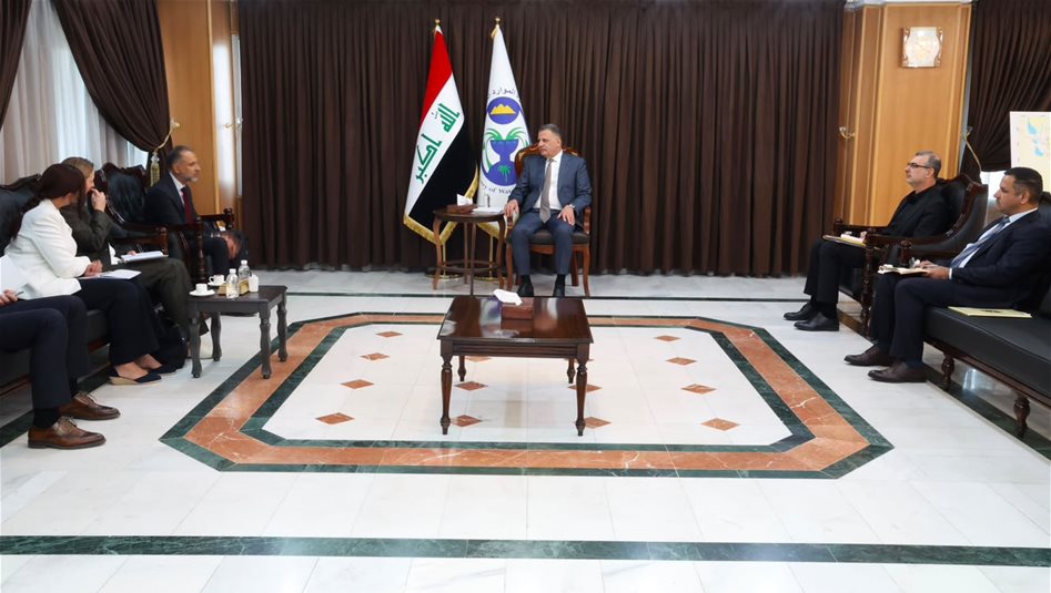 وزير الموارد المائية يبحث مع السفير البريطاني تطوير قطاع المياه واعتماد التقنيات الحديثة
