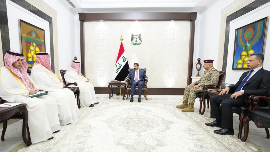 رئيس الوزراء يبحث مع رئيس الاستخبارات السعودي تعزيز التعاون الأمني