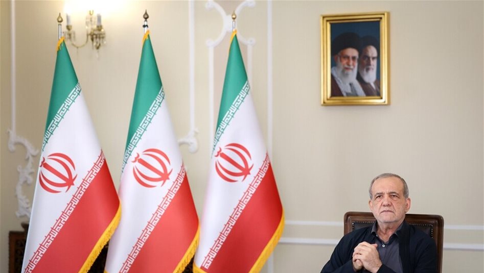 ايران تختلف عن اسرائيل.. بزشكيان يتحدث عن خلاف حكومته مع الحرس الثوري