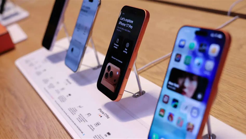 ابل ترفع أسعار ايفون 17