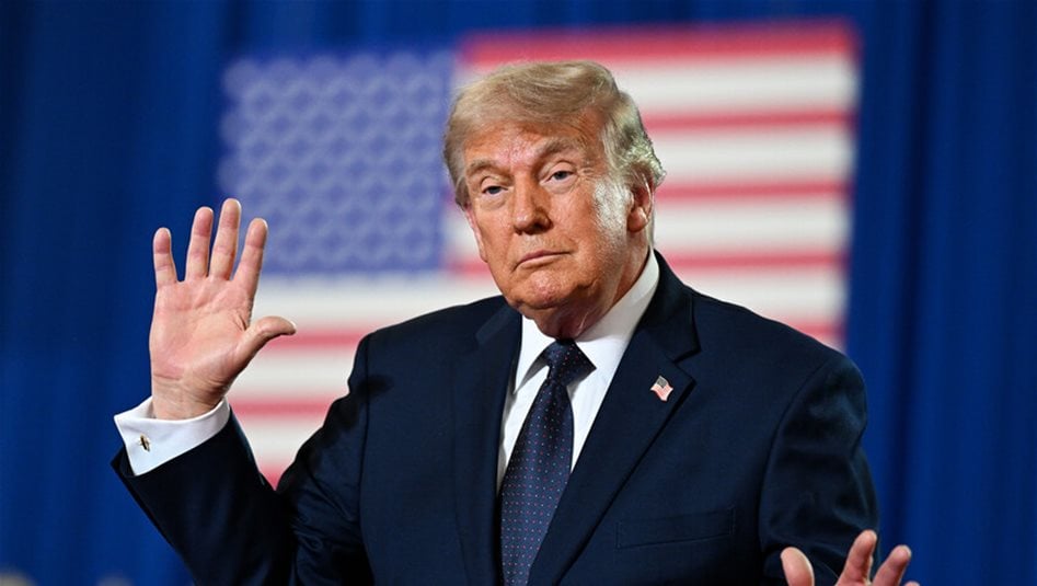 Trump, Hürmüz'ün açılması karşılığında İran'a deniz ablukunu