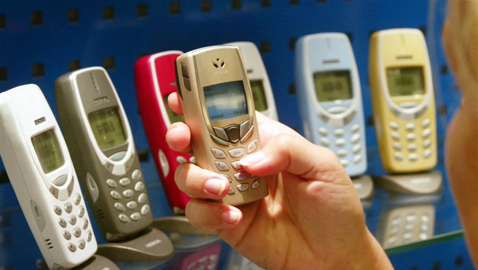 Bazı kullanıcılar akıllı telefondan uzaklaşarak 'basit telefon'a